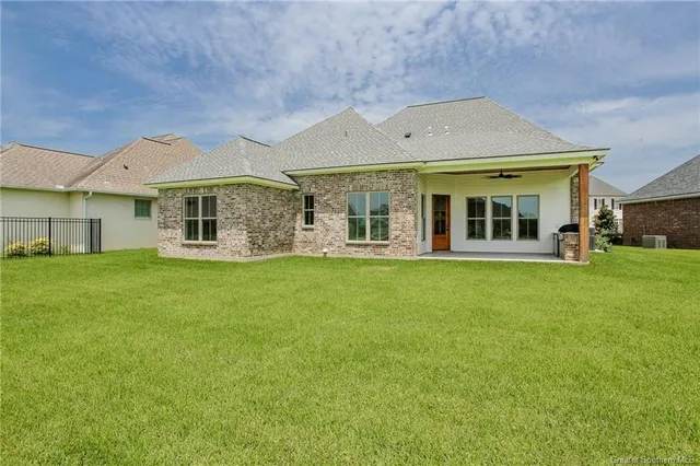 $759,400 | 6502 White Oleander Circle West, Lake Charles, LA 70605