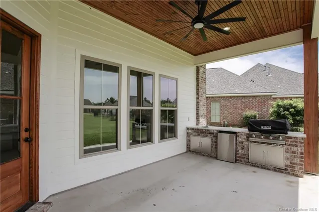 $759,400 | 6502 White Oleander Circle West, Lake Charles, LA 70605
