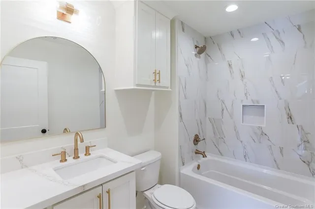 $759,400 | 6502 White Oleander Circle West, Lake Charles, LA 70605