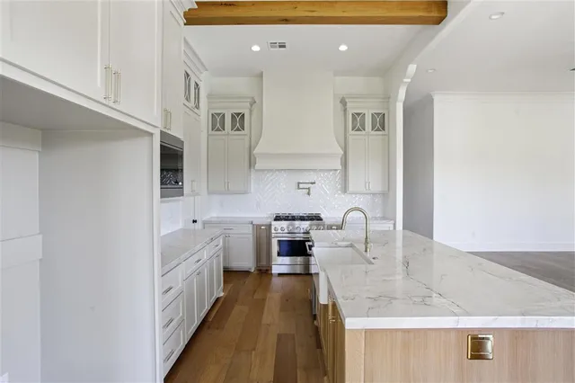 $759,400 | 6502 White Oleander Circle West, Lake Charles, LA 70605