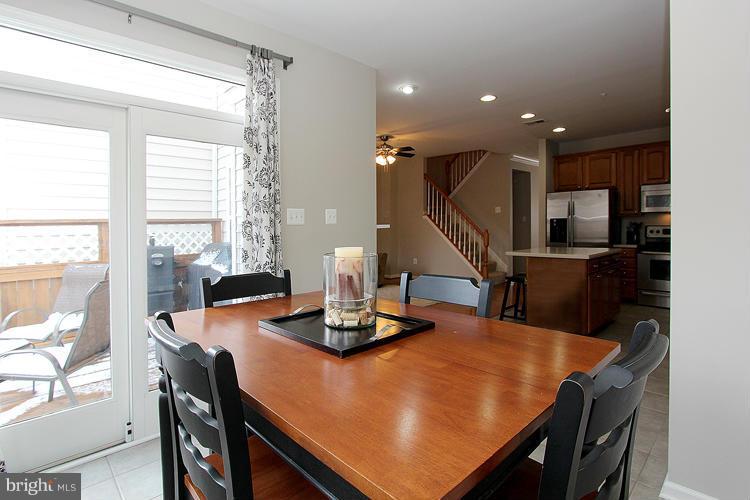 62 Two Rivers Drive Edgewater, MD 21037 - Photo 9 of 25 Kitchen