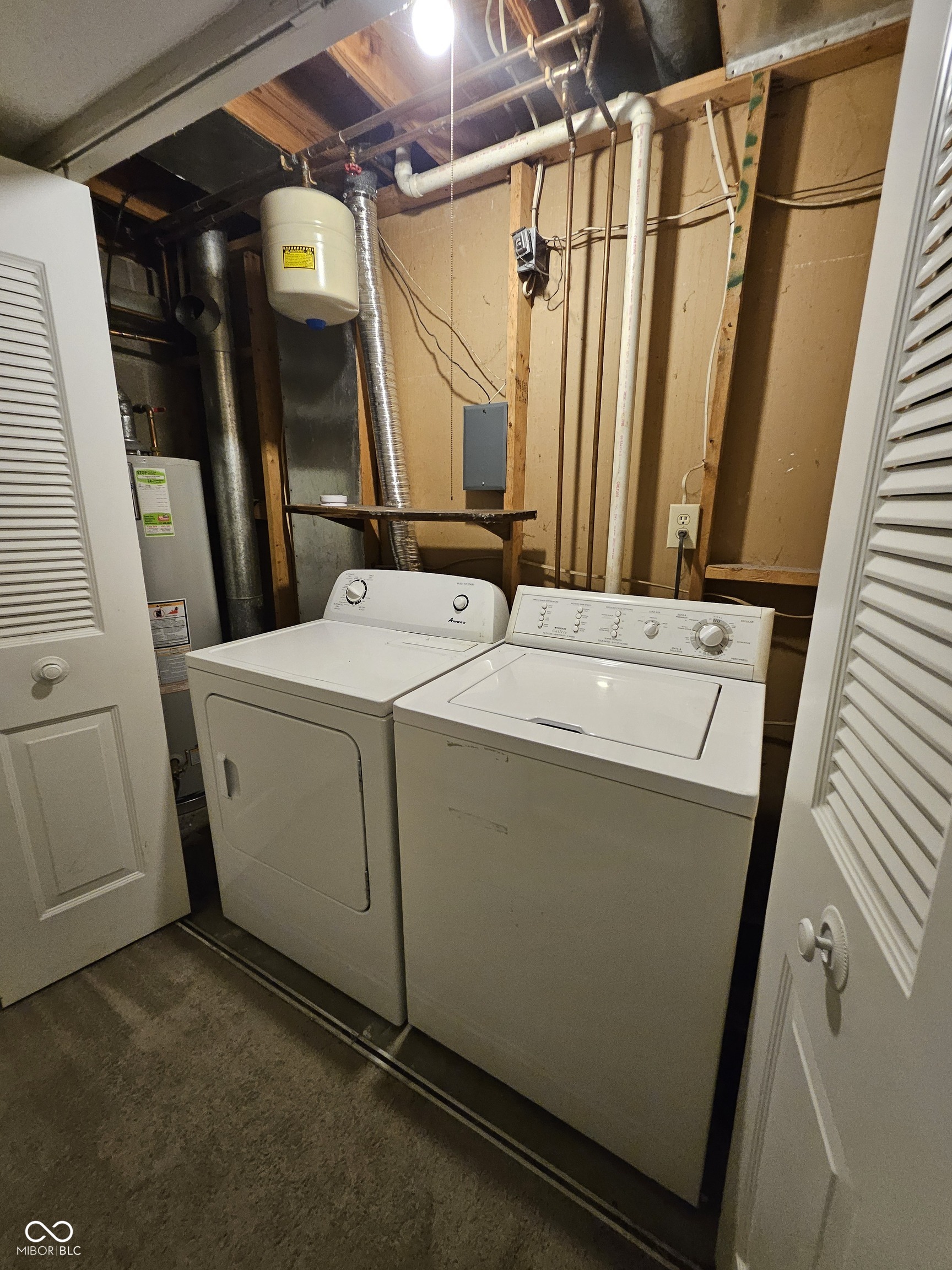 9459 Timber View Drive Indianapolis, IN 46250 - Photo 14 of 32