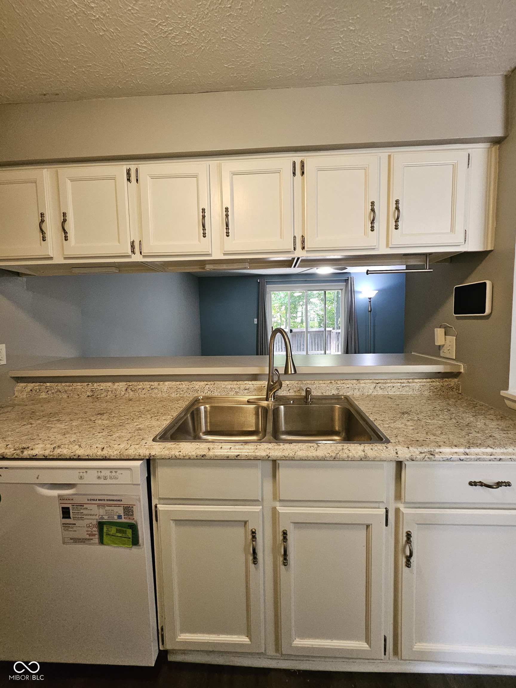 9459 Timber View Drive Indianapolis, IN 46250 - Photo 7 of 32