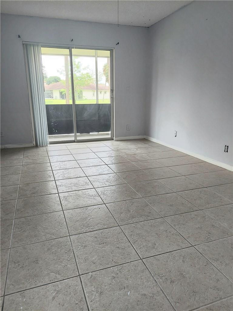 9875 Three Lakes Circle, Unit 8A Boca Raton, FL 33428 - Photo 15 of 33 Photo 15