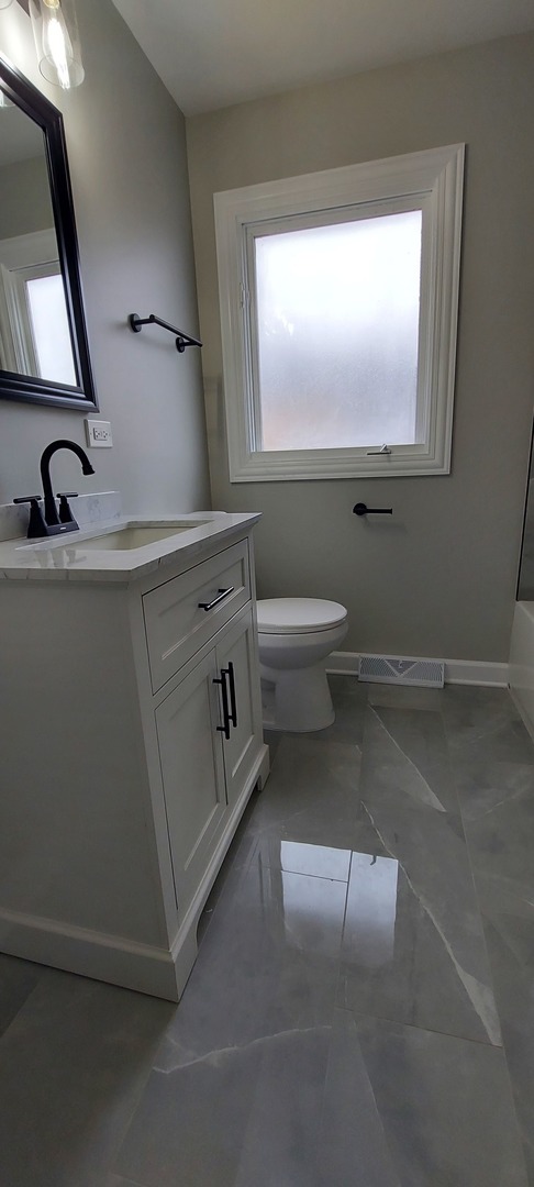 3848 153rd Place Midlothian, IL 60445 - Photo 11 of 20