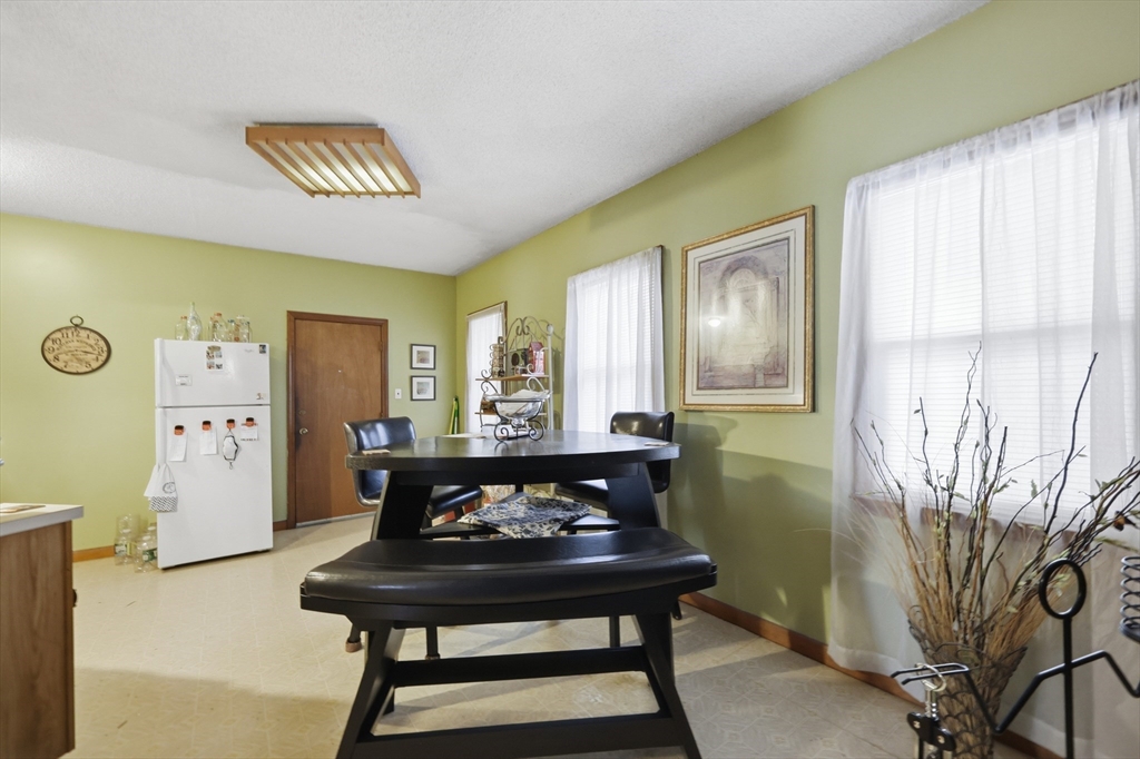 19-21 Rutledge Avenue Springfield, MA 01105 - Photo 19 of 34 Gallery Image 19
