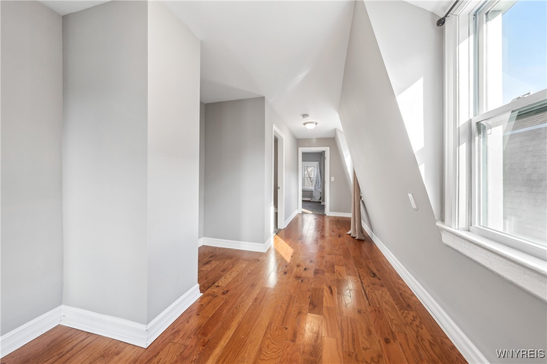 45 Riverside Avenue Buffalo, NY 14207 - Photo 19 of 30