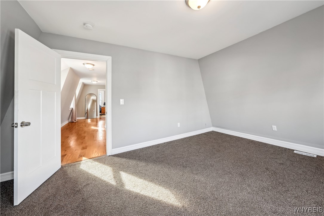 45 Riverside Avenue Buffalo, NY 14207 - Photo 24 of 30