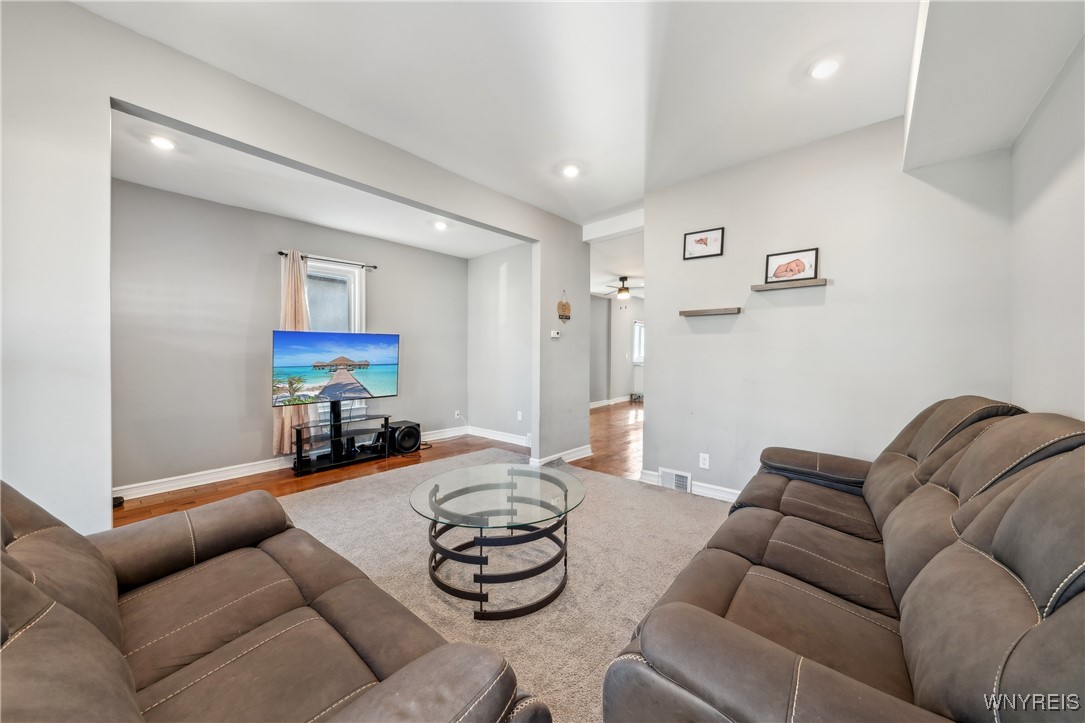 45 Riverside Avenue Buffalo, NY 14207 - Photo 5 of 30