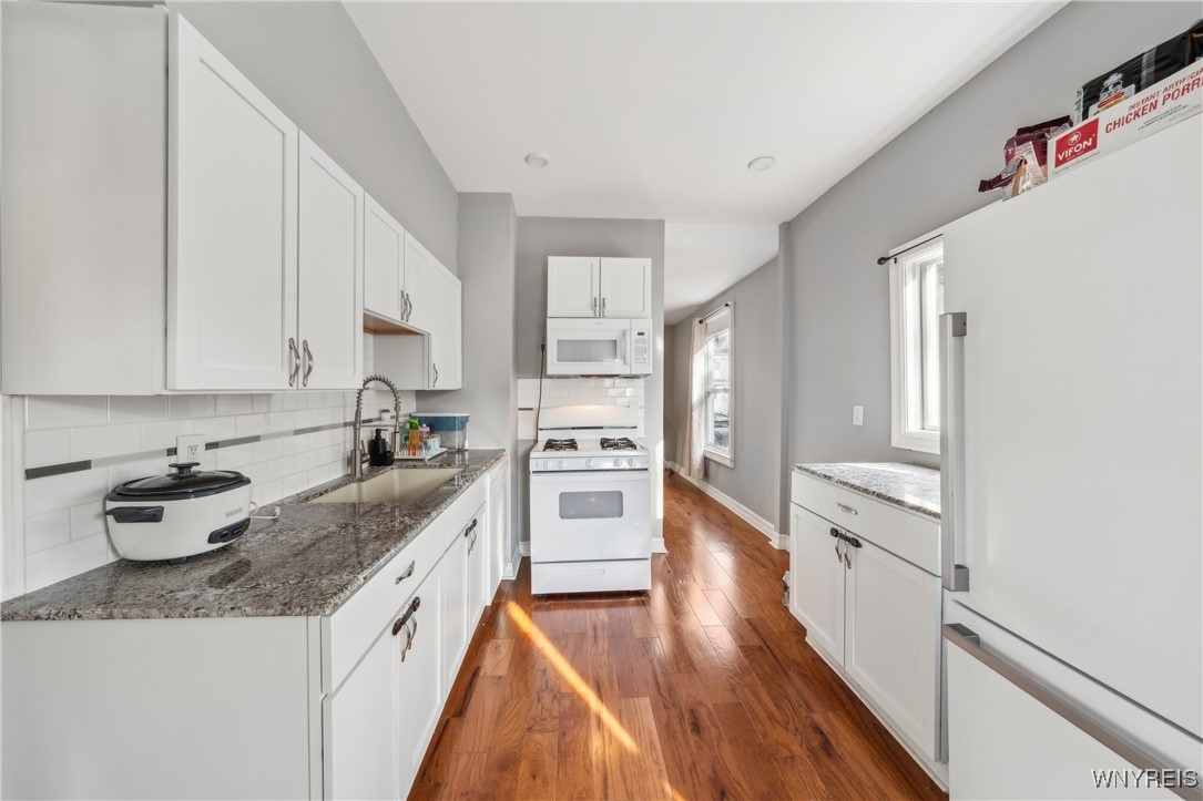 45 Riverside Avenue Buffalo, NY 14207 - Photo 8 of 30