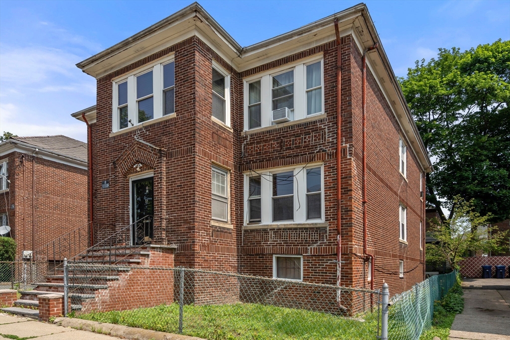 51 Pasadena Road Boston, MA 02121 - Photo 3 of 34