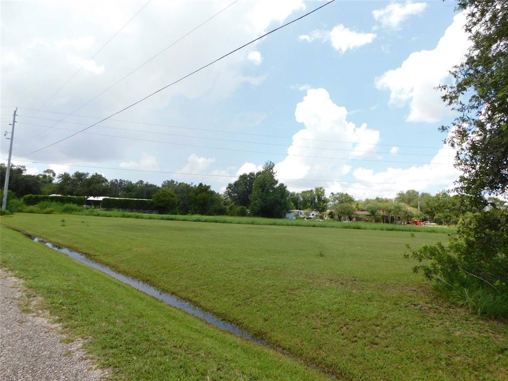 10099 Southwest Kissimmee Road Arcadia, FL 34269 - Photo 2 of 17