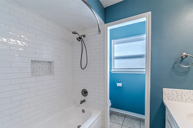 $389,900 | 8211 Riverglade Drive, Houston, TX 77095