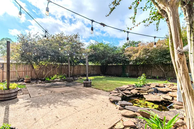 $389,900 | 8211 Riverglade Drive, Houston, TX 77095