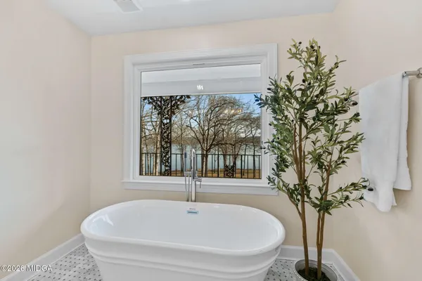 $949,900 | 8294 Shelly Trail, Macon, GA 31220