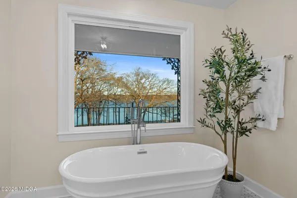 $949,900 | 8294 Shelly Trail, Macon, GA 31220