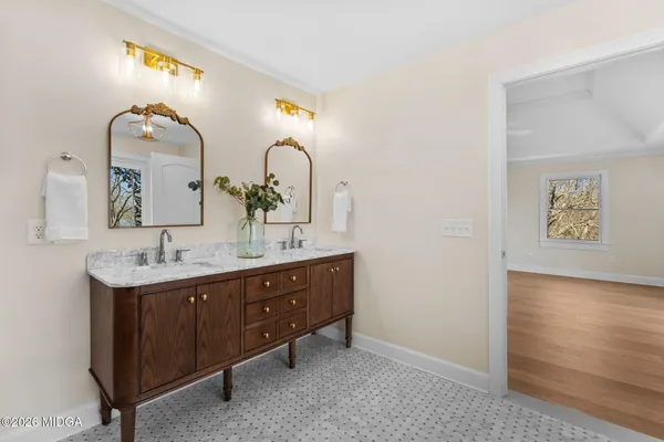 $949,900 | 8294 Shelly Trail, Macon, GA 31220