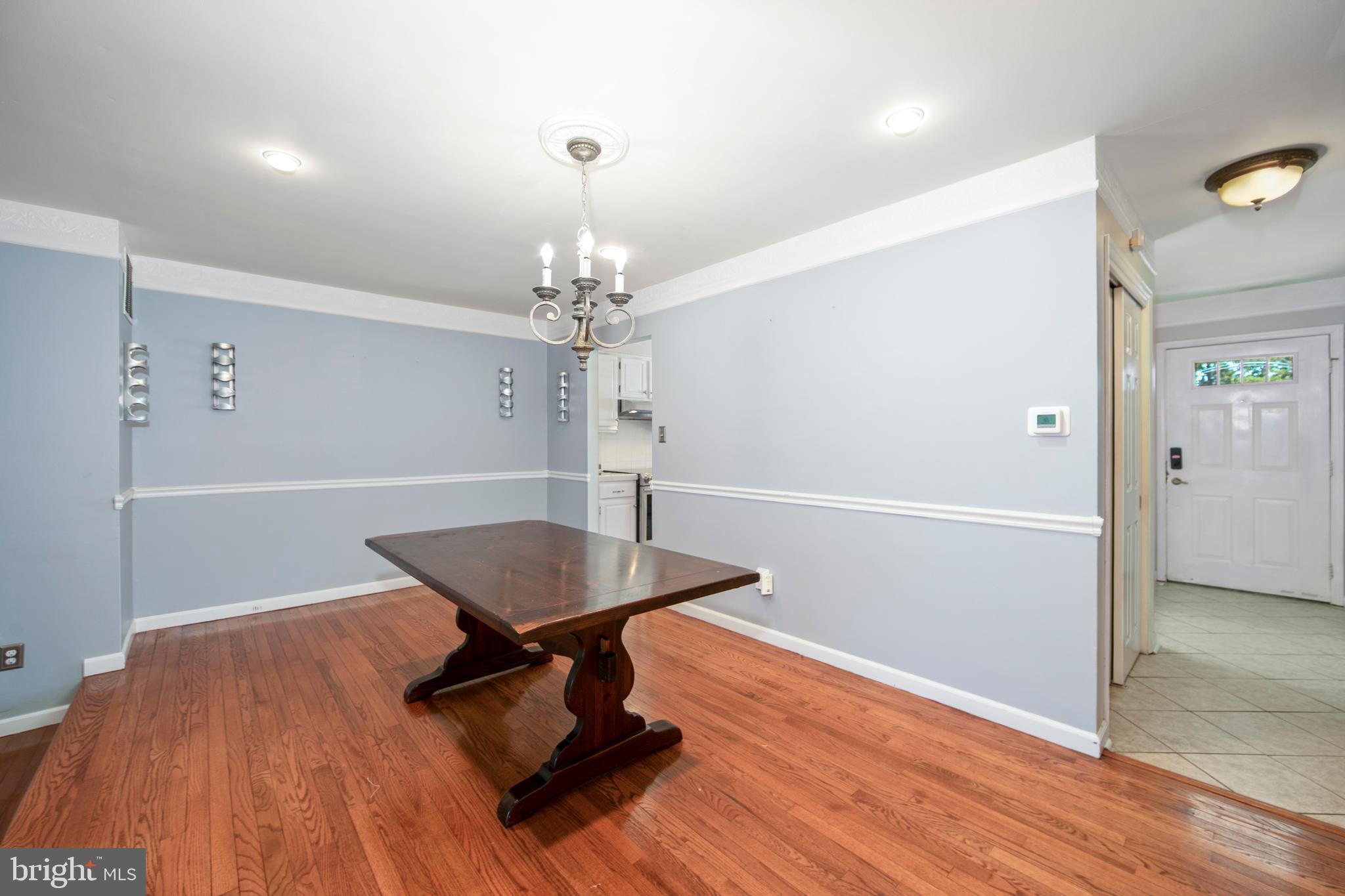 723 Kings Croft Drive Cherry Hill, NJ 08034 - Photo 9 of 32