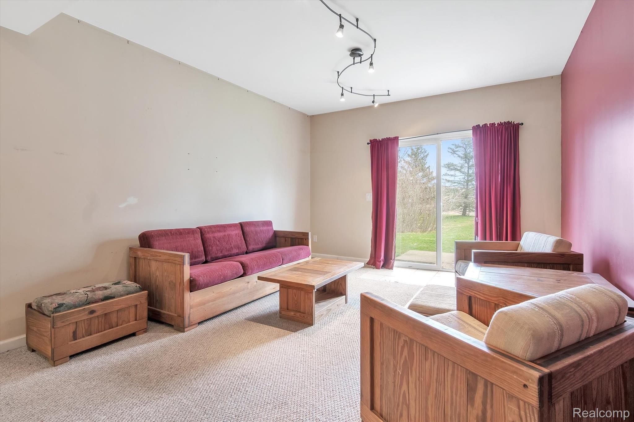 30 Sedum Road Howell, MI 48843 - Photo 37 of 50 41-30-Sedum-Rd-WindowStill-Real-Estate-Photography-41.jpg