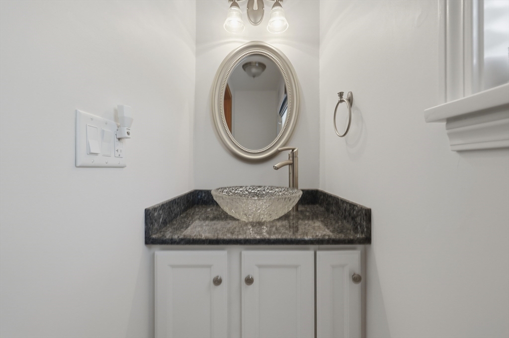 459 North Street Georgetown, MA 01833 - Photo 14 of 41