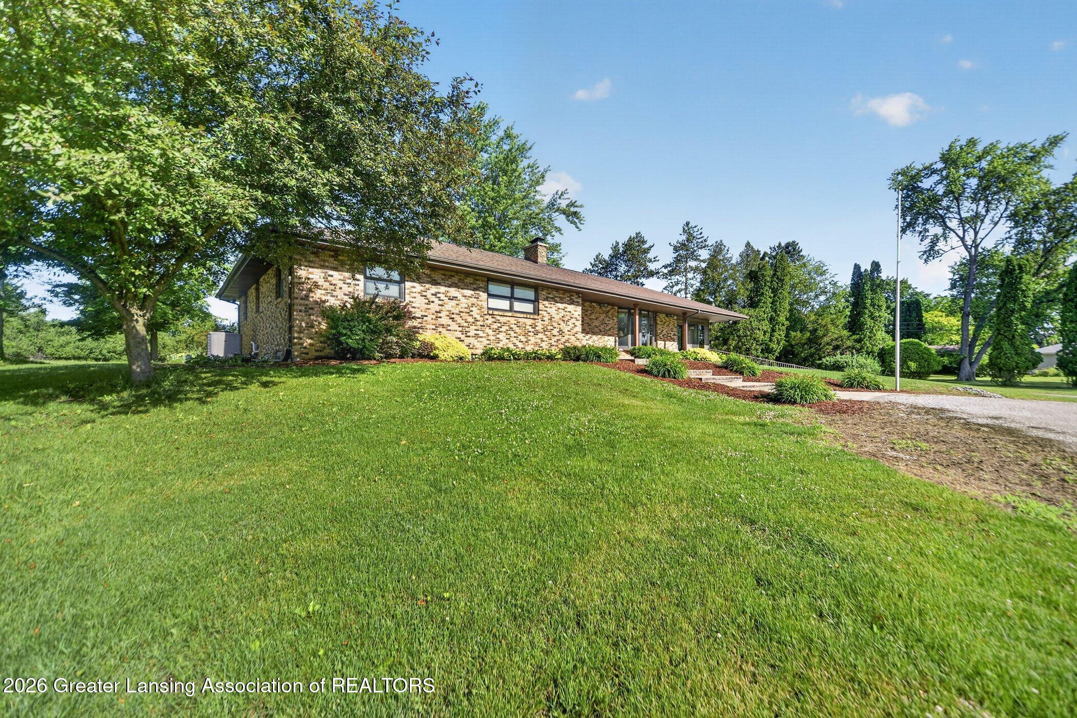 11165 Nixon Road Grand Ledge, MI 48837 - Photo 3 of 43 11165-Nixon-Rd-Windowstill-Photography 3