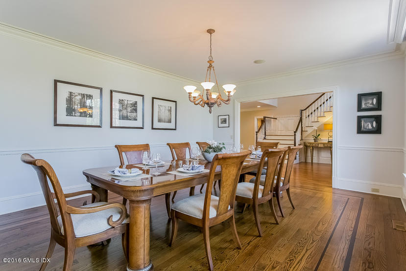 17 Chieftans Road Greenwich, CT 06831 - Photo 5 of 31 016-Dining_Room-2611833-small
