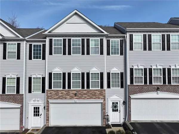 $324,000 | 246 Grace Manor Drive, Coraopolis, PA 15108