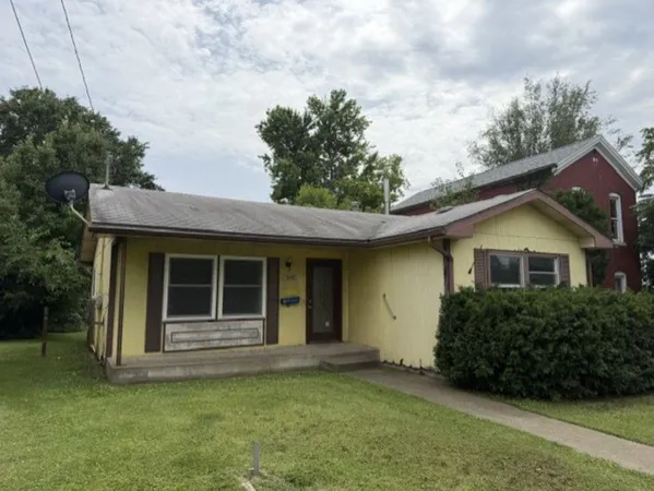 $75,900 | 628 State Street, Quincy, IL 62301