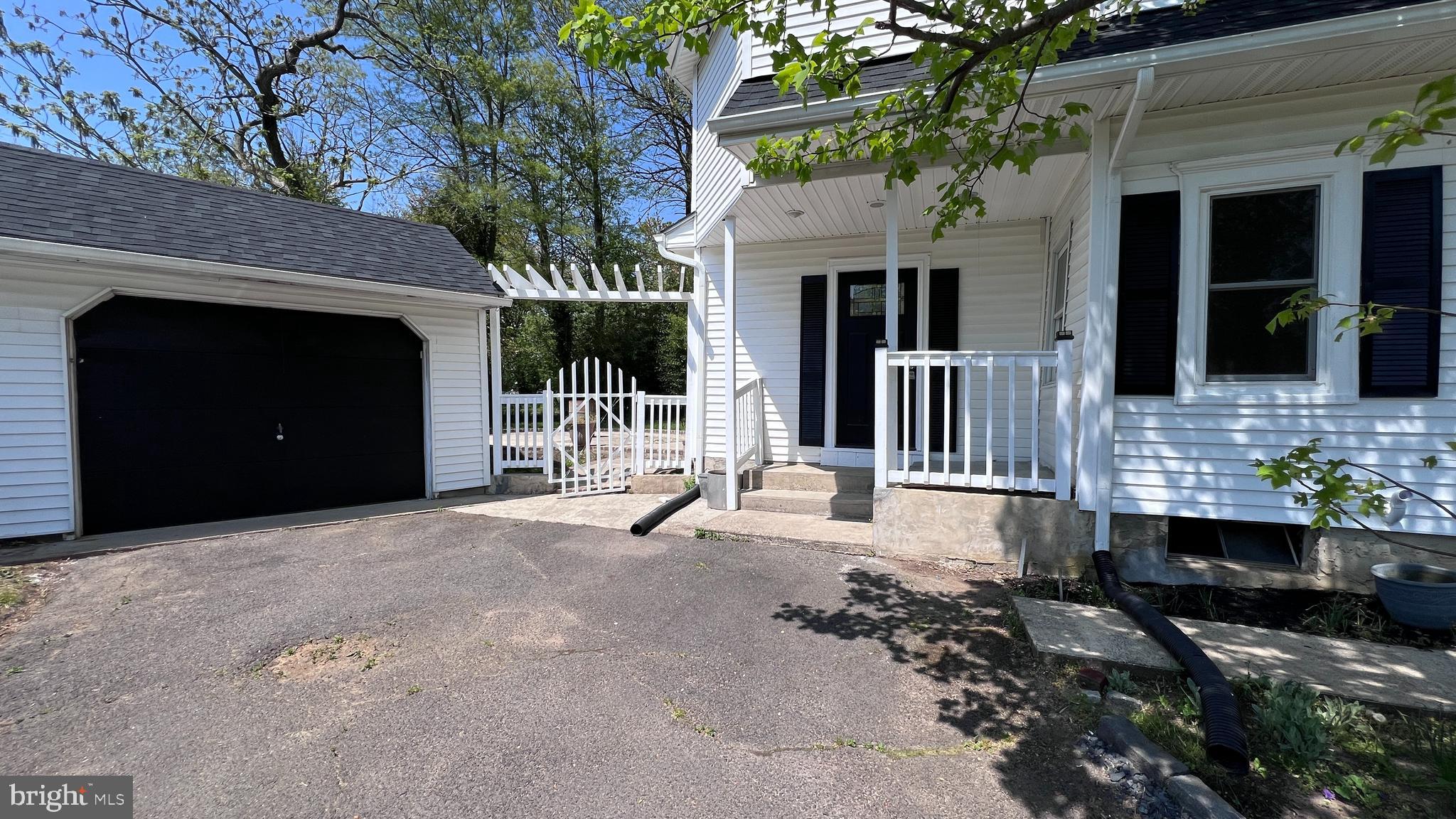 30 Crosswicks Chesterfield Road Chesterfield, NJ 08515 - Photo 32 of 36