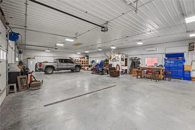 $775,000 | 19864 Nichols Drive, Nortonville, KS 66060