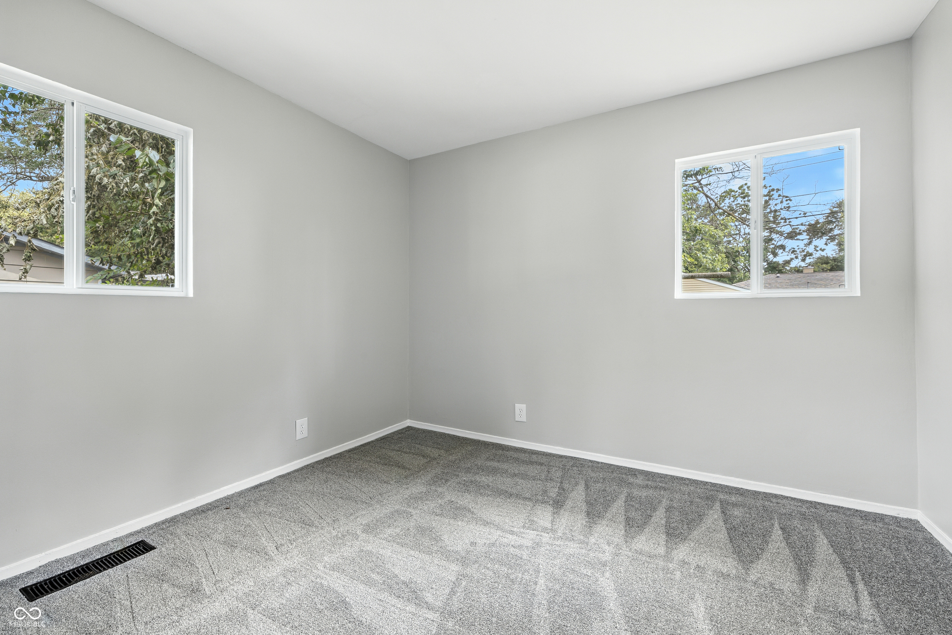 11 Digby Court Indianapolis, IN 46222 - Photo 24 of 30