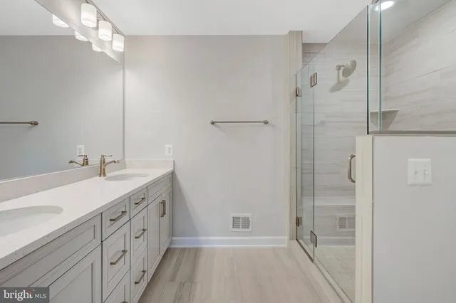 $1,048,520 | 12507 League Lane, Fairfax, VA 22033