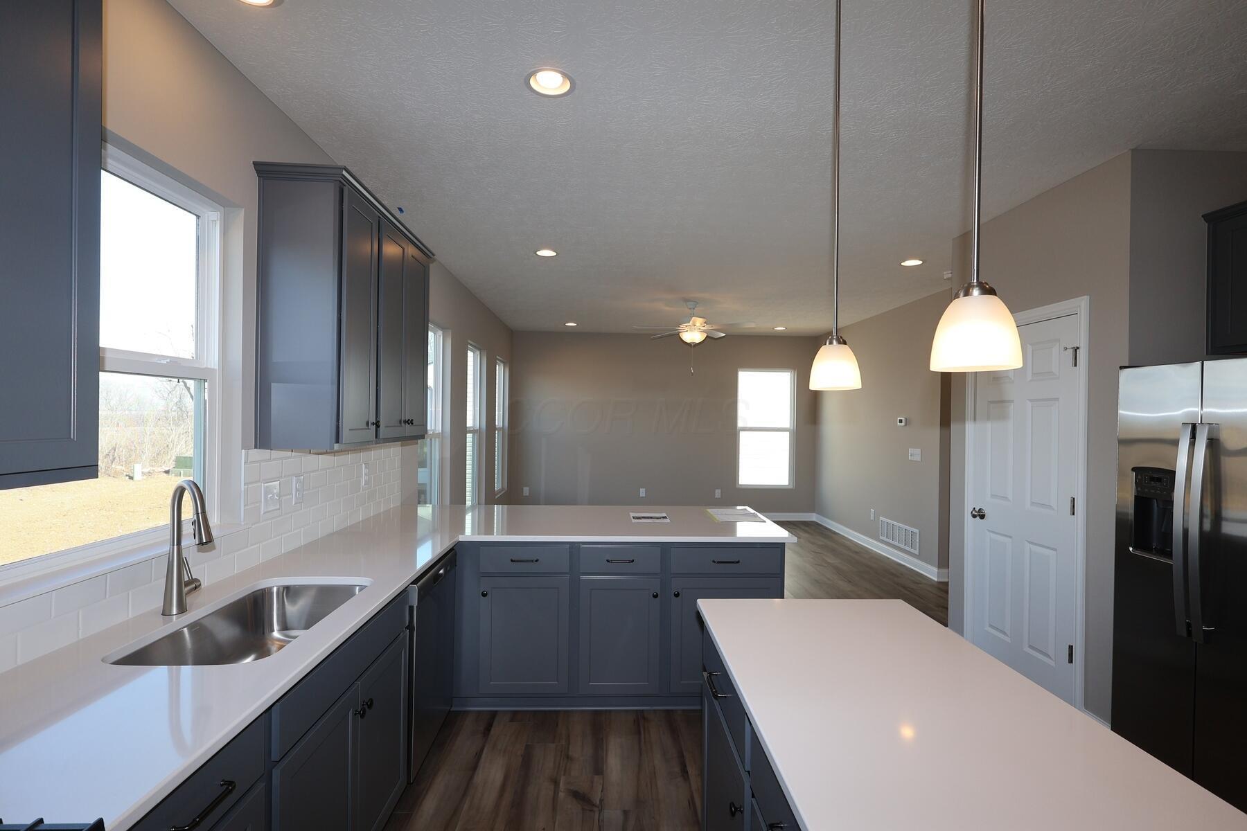 338 Cherry Hills Road Commercial Point, OH 43116 - Photo 7 of 27 Kitchen