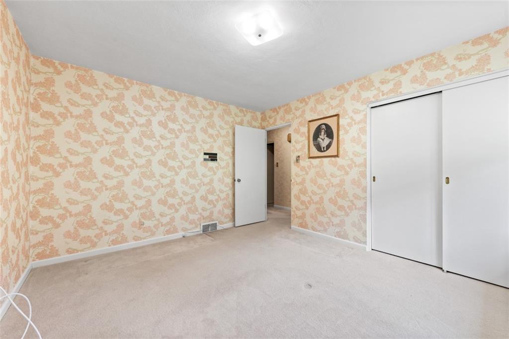 1317 Clifton Road Washington, PA 15301 - Photo 15 of 38