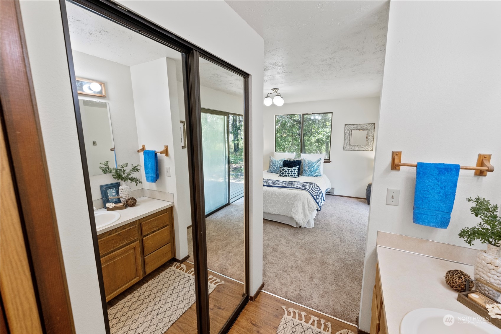 2305 Southwest Lake Flora Road Port Orchard, WA 98367 - Photo 13 of 28 Gallery Image 13