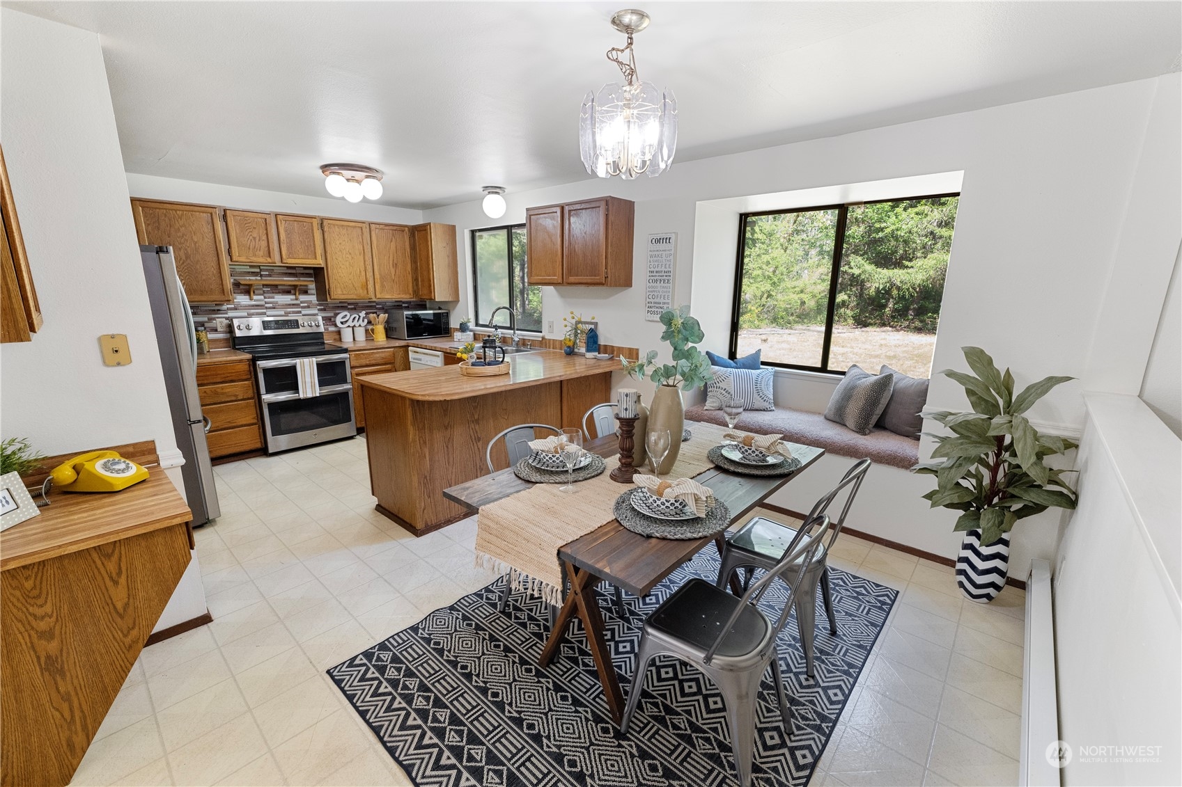 2305 Southwest Lake Flora Road Port Orchard, WA 98367 - Photo 14 of 28 Gallery Image 14