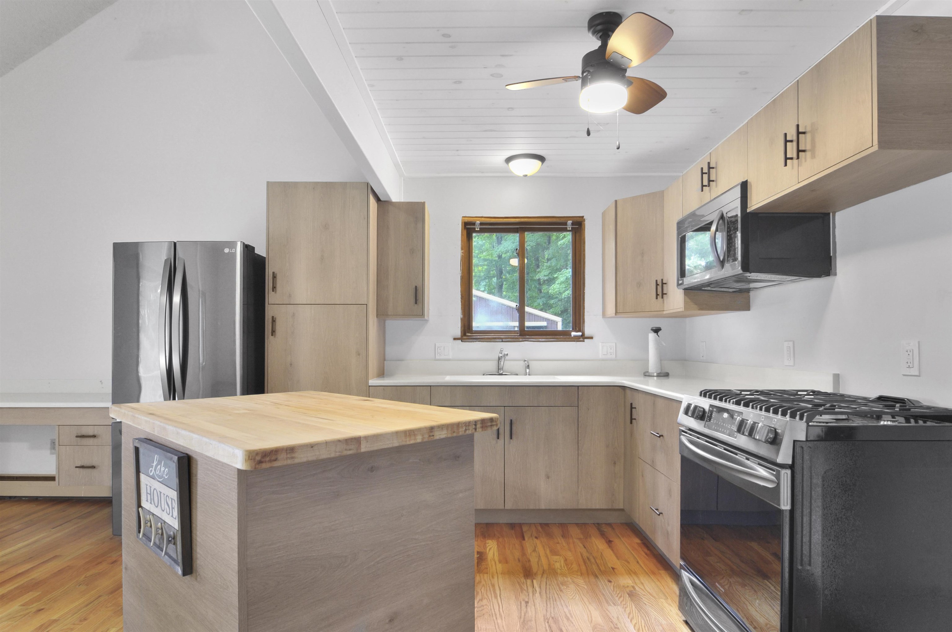 484 Autumn Road Cadillac, MI 49601 - Photo 7 of 50 Gallery Image 7