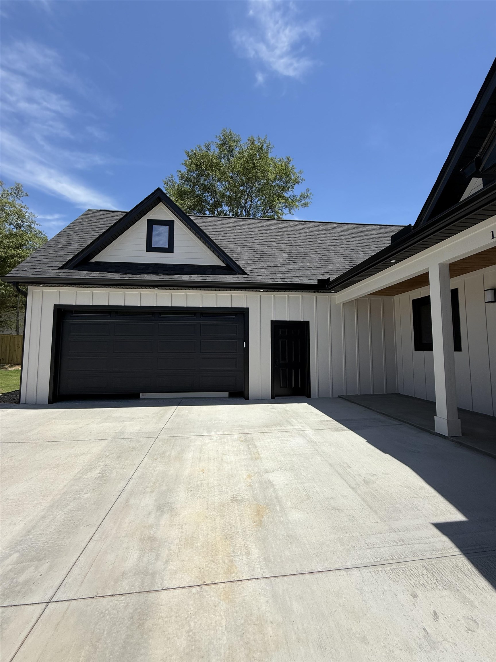141 Babb Road Campobello, SC 29322 - Photo 4 of 50