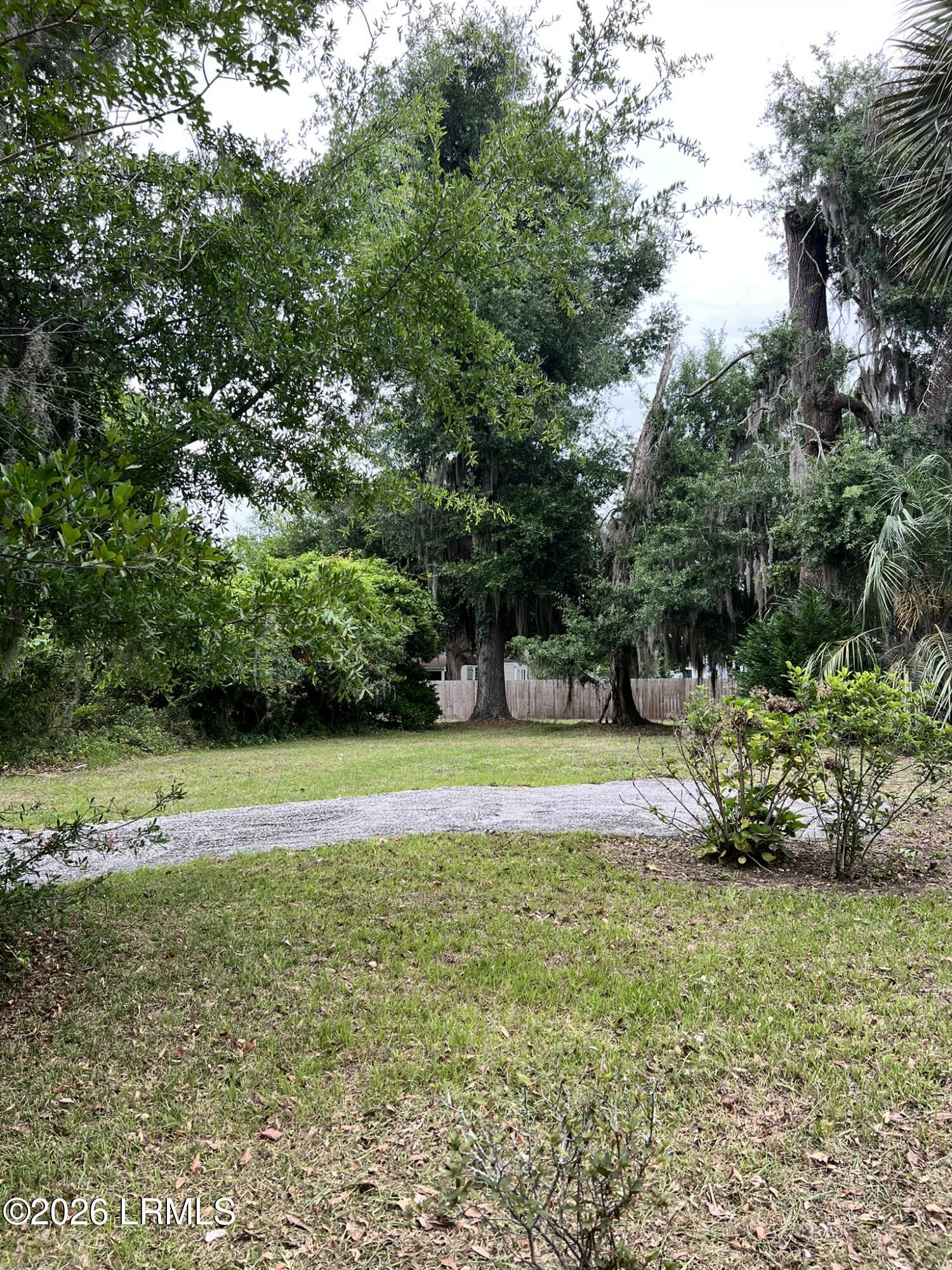 405 Waight Street Beaufort, SC 29902 - Photo 8 of 17 IMG_6222