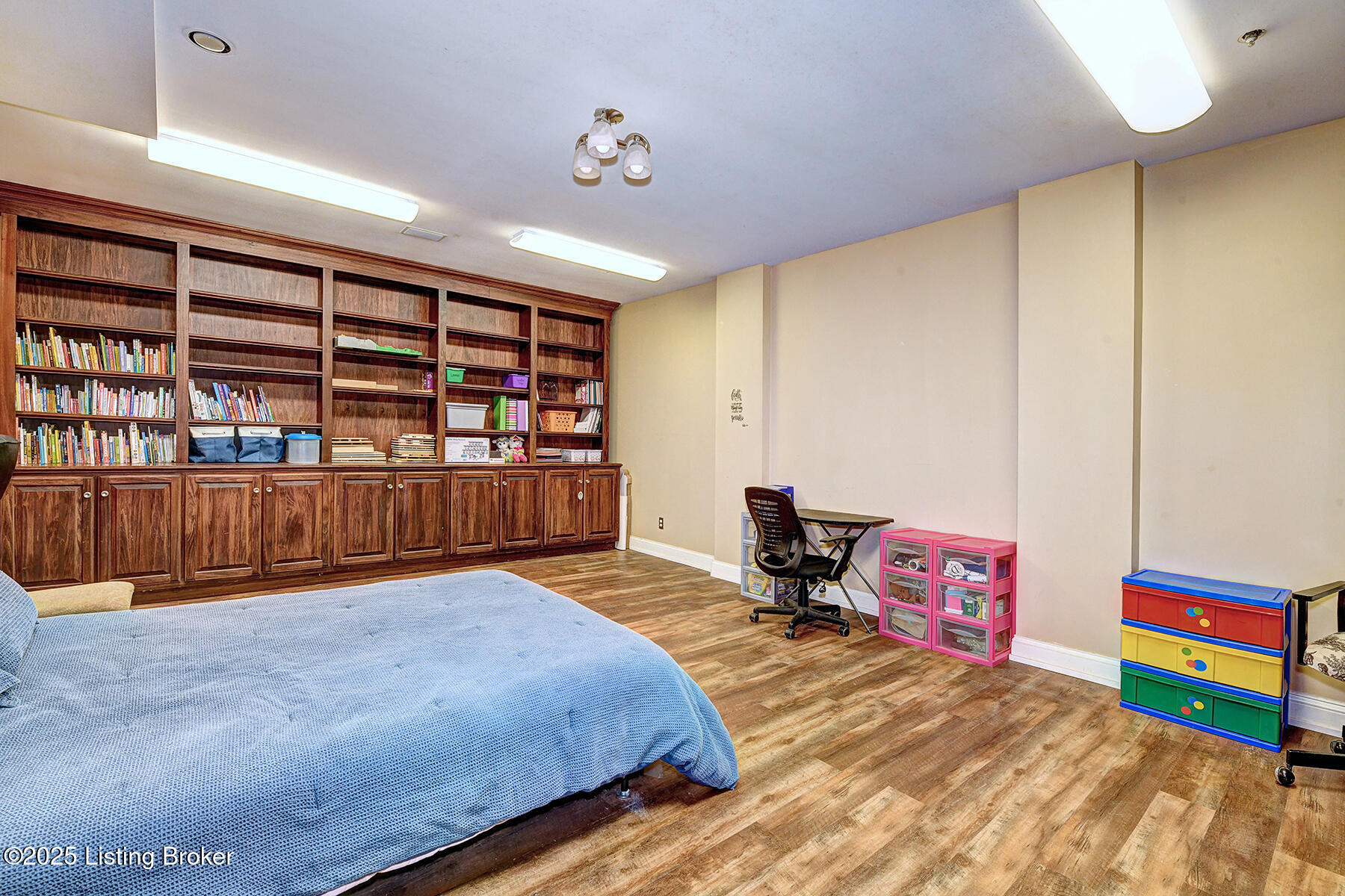 4226 Dolphin Road Louisville, KY 40220 - Photo 87 of 125 Basement - Office Space with 2 walls of Built-in Storage