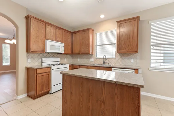 $1,800 | 7414 Bering Landing Drive, Cypress, TX 77433