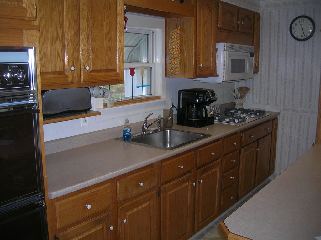 13 Holly Road Taunton, MA 02780 - Photo 8 of 8 Gallery Image 8