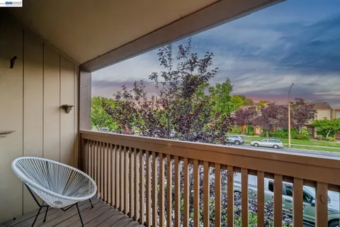 $695,000 | Bay Farm Island, Alameda, CA 94502