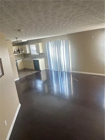 $1,800 | 5435 Sable Bay Point, Atlanta, GA 30349