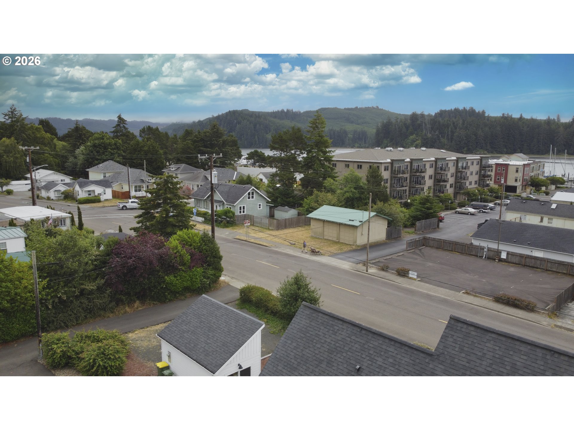 320 Oak Street Florence, OR 97439 - Photo 35 of 39