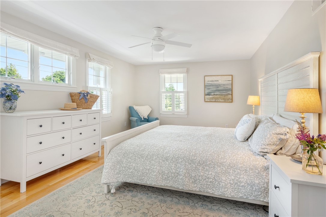 19 Hillside Road Westport, MA 02790 - Photo 12 of 47