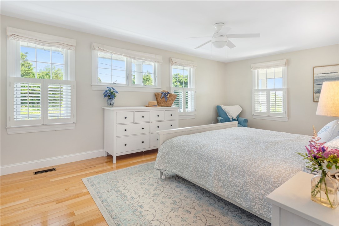 19 Hillside Road Westport, MA 02790 - Photo 13 of 47