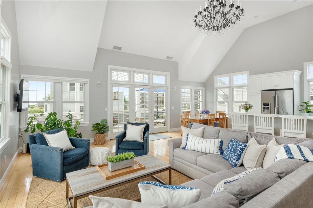 19 Hillside Road Westport, MA 02790 - Photo 22 of 47