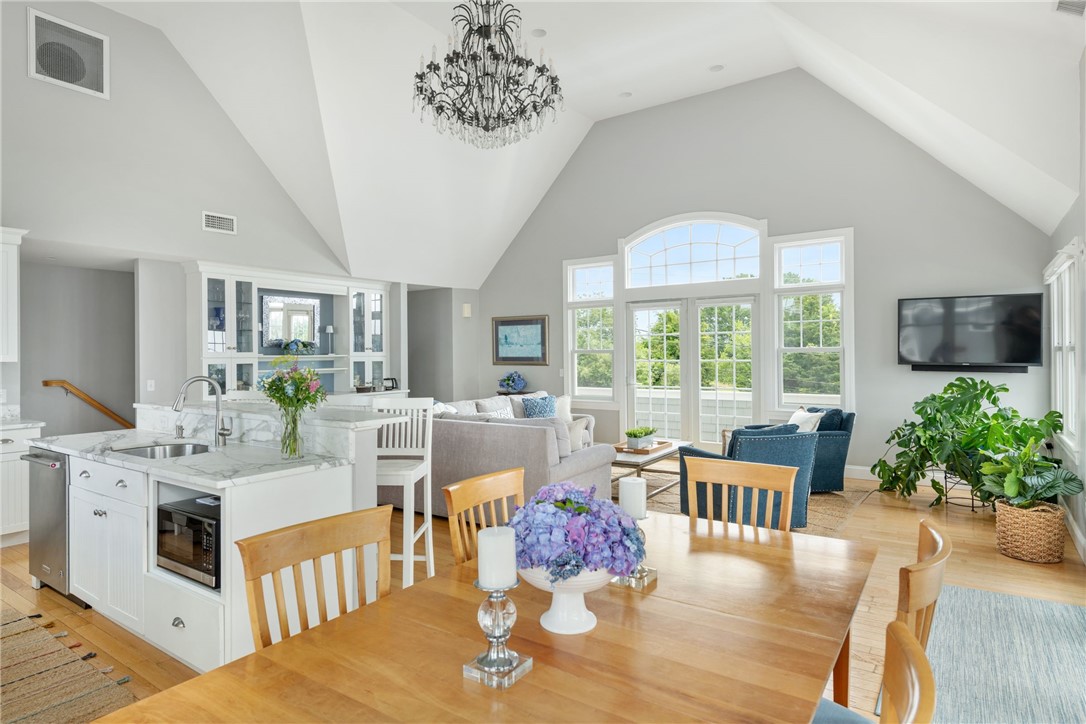 19 Hillside Road Westport, MA 02790 - Photo 23 of 47