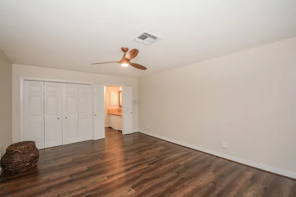 $734,900 | 10843 Pepper Lane, Houston, TX 77079